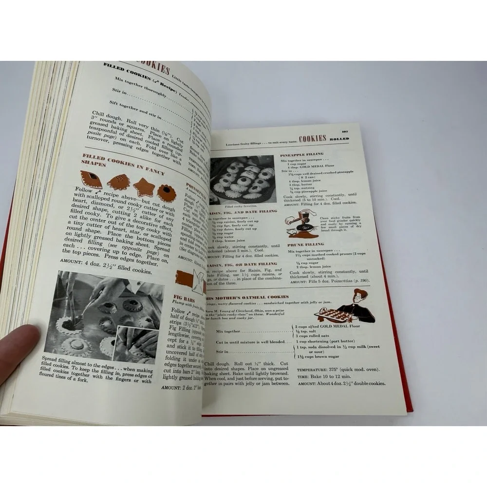 1950 Betty Crocker's Picture Cook Book 1st Edition 6th Print Hardcover